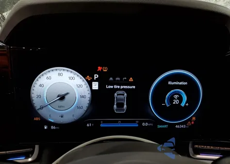 2024 Hyundai Elantra Sel z USA, uszkodzony, nr VIN KMHLM4DG6RU650937